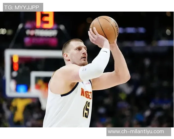 国王媒体调侃杨瀚森对位尤班克斯表现堪比约基奇令人惊叹