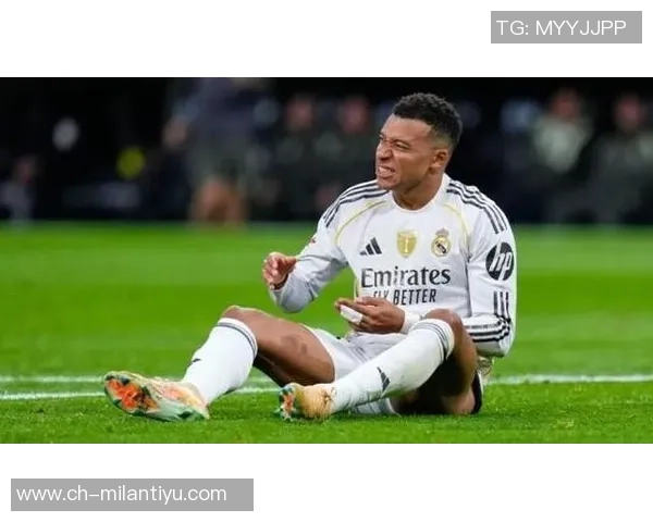 姆巴佩左手无名指骨折仍将出战曼城比赛状态引人关注